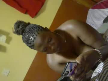 Smartgirlbooty Chaturbate stream image from August 28, 2025