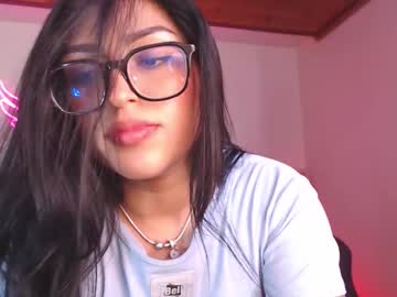 _Dennise Chaturbate stream image from August 28, 2025