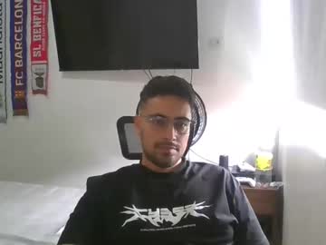 Eternumhard Chaturbate stream image from August 28, 2025