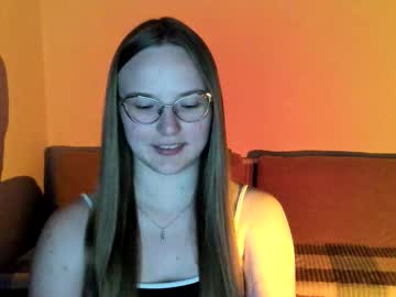 Miya_Mimi Chaturbate stream image from August 28, 2025