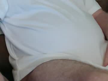Onehanglow Chaturbate stream image from August 28, 2025