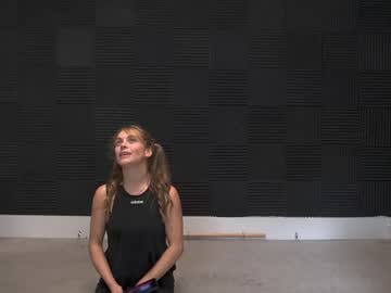 Caseyandfriends Chaturbate stream image from August 28, 2025