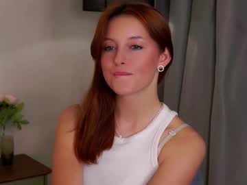 Elinalisser Chaturbate stream image from August 28, 2025