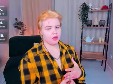 Skytrisha Chaturbate stream image from August 28, 2025