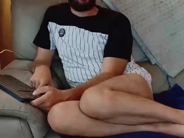 Belgiquee Chaturbate stream image from August 28, 2025