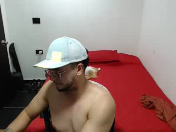 Cloudsxxx17 Chaturbate stream image from August 28, 2025