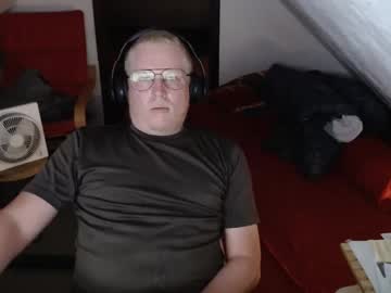 Pussylovercb Chaturbate stream image from August 28, 2025