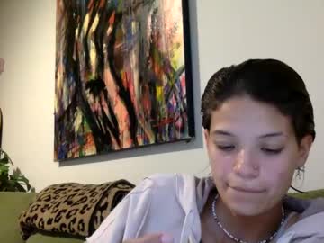 Angelia01m Chaturbate stream image from August 28, 2025