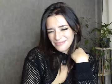 Elinapretty Chaturbate stream image from August 28, 2025
