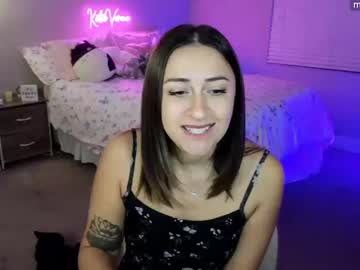 Katieverona Chaturbate stream image from August 29, 2025