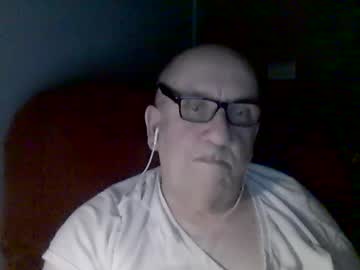 Needlesslove Chaturbate stream image from August 29, 2025