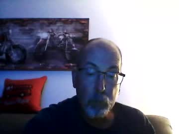 Meathome3 Chaturbate stream image from August 29, 2025