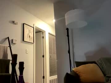Kumlotta Chaturbate stream image from August 29, 2025