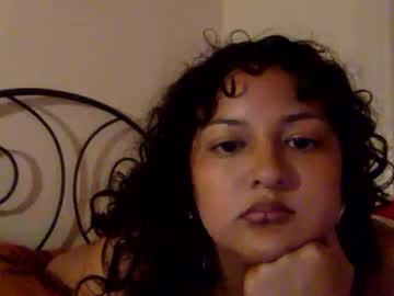 Lovelola1 Chaturbate stream image from August 29, 2025