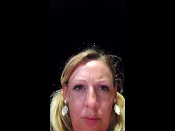 Lucyloveslookers78240 Chaturbate stream image from August 29, 2025