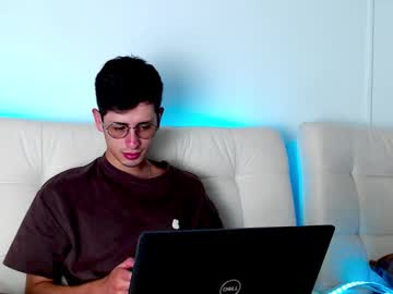 Andy_Collins__ Chaturbate stream image from August 29, 2025