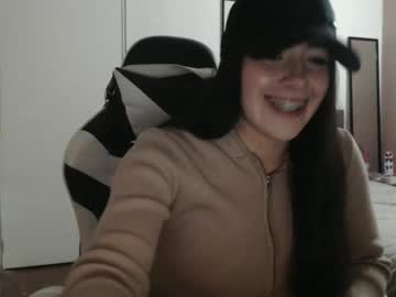 Zoe_Mill33r Chaturbate stream image from August 29, 2025