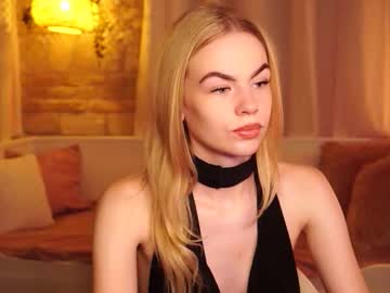 Snowbarbieee Chaturbate stream image from August 29, 2025