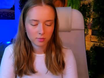 Jennifergraces Chaturbate stream image from August 29, 2025