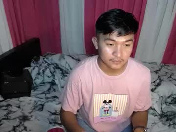 Krezikeed Chaturbate stream image from August 29, 2025