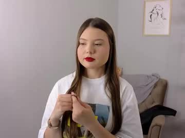 Tonya_Hughes Chaturbate stream image from August 29, 2025
