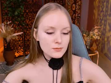 Vivienleeigh Chaturbate stream image from August 29, 2025