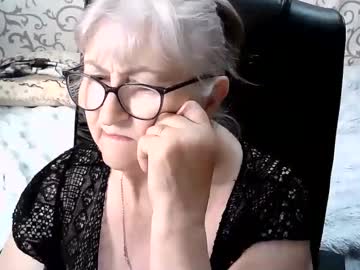 Lolkaalyss Chaturbate stream image from August 29, 2025