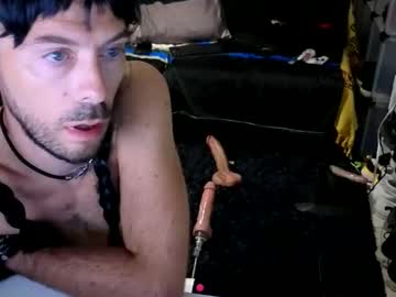Travanale Chaturbate stream image from August 29, 2025