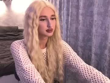 Honey_Sunset Chaturbate stream image from August 29, 2025