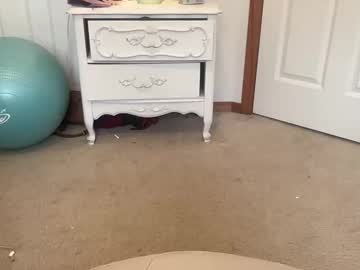 Layla216903 Chaturbate stream image from August 29, 2025