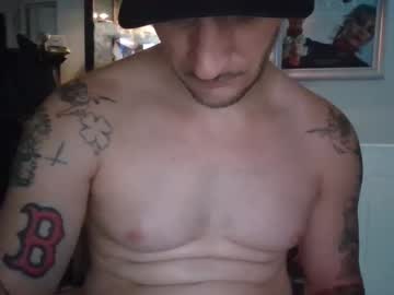 Lucrativeladiez Chaturbate stream image from August 29, 2025