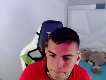 Tommy_Floww Chaturbate stream image from August 29, 2025
