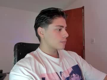 Gio_Russo Chaturbate stream image from August 29, 2025