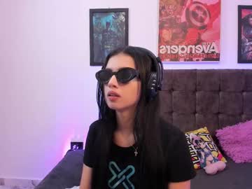 Xhaevrynne Chaturbate stream image from August 29, 2025