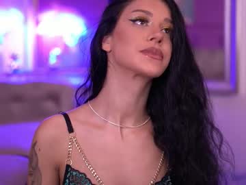 Arinarhodes Chaturbate stream image from August 29, 2025