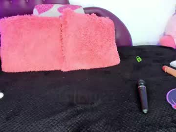 _Kimi22 Chaturbate stream image from August 29, 2025