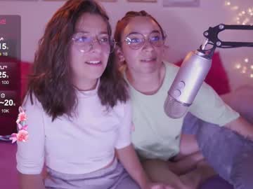 Milly_Kenner Chaturbate stream image from August 29, 2025
