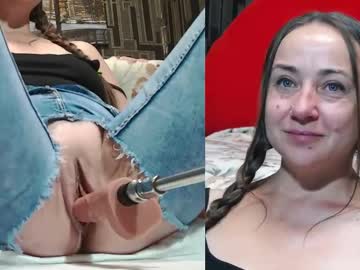 Pearl_Helen Chaturbate stream image from August 29, 2025
