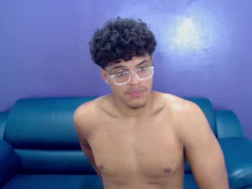 Joe_Moore Chaturbate stream image from August 29, 2025