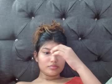 Tara_Hatori Chaturbate stream image from August 29, 2025