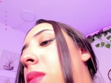Emylopezz Chaturbate stream image from August 29, 2025