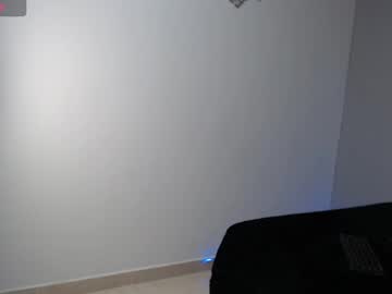 Estrella_Lorens Chaturbate stream image from August 29, 2025
