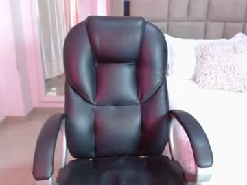 Avibellaycaperusita Chaturbate stream image from August 29, 2025