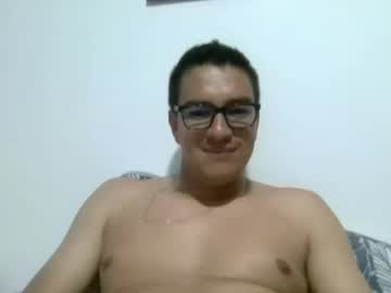 Logisticoo Chaturbate stream image from August 29, 2025