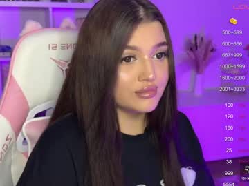 Moonrenata Chaturbate stream image from August 29, 2025
