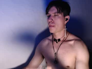 Casteryx Chaturbate stream image from August 30, 2025