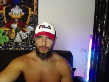 Hotterlrg Chaturbate stream image from August 30, 2025