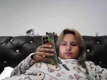 9nami Chaturbate stream image from August 30, 2025