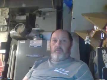 Handiemanhere Chaturbate stream image from August 30, 2025