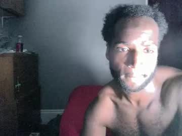 Clouvo Chaturbate stream image from August 30, 2025
